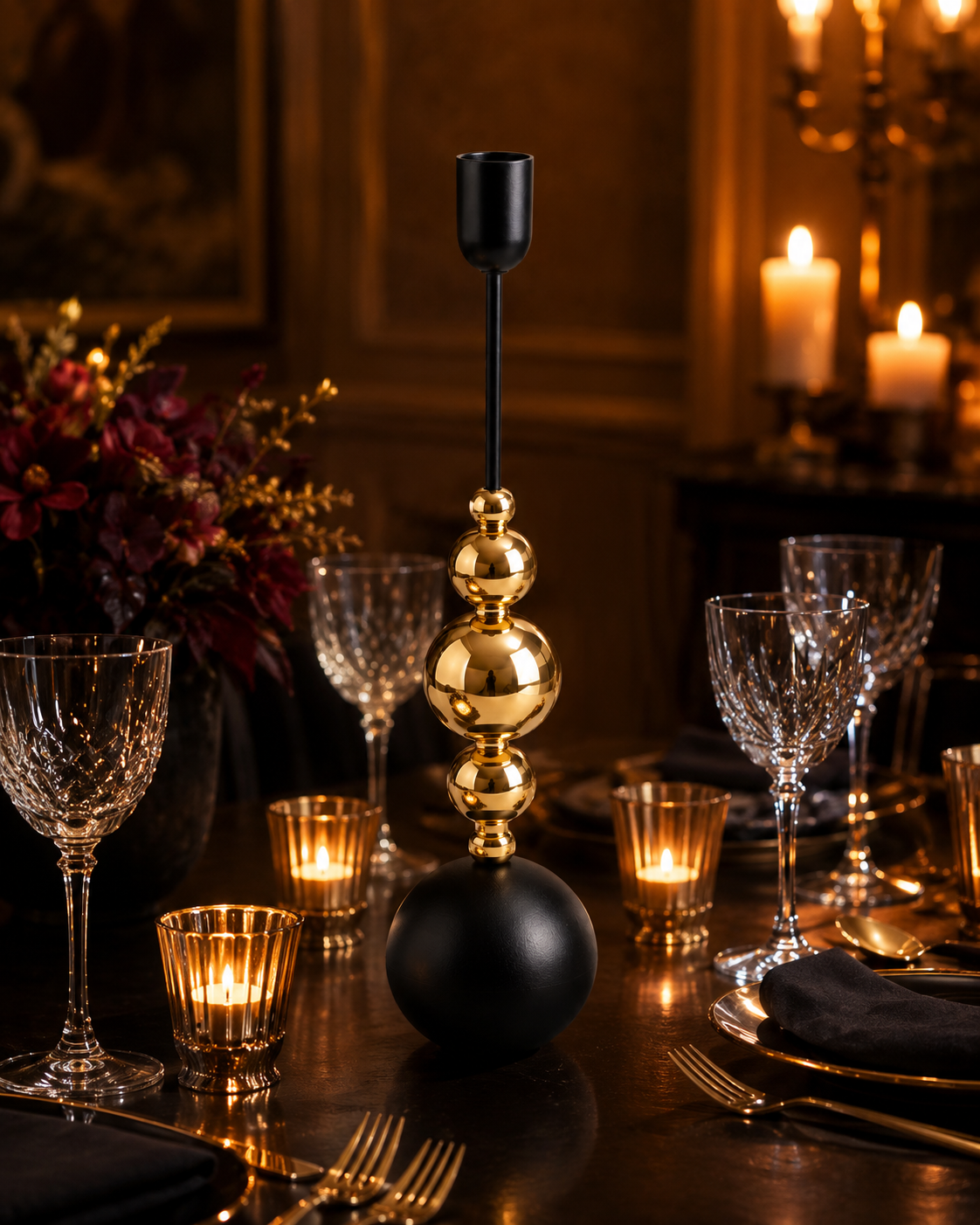 The Solenne Candle Holder